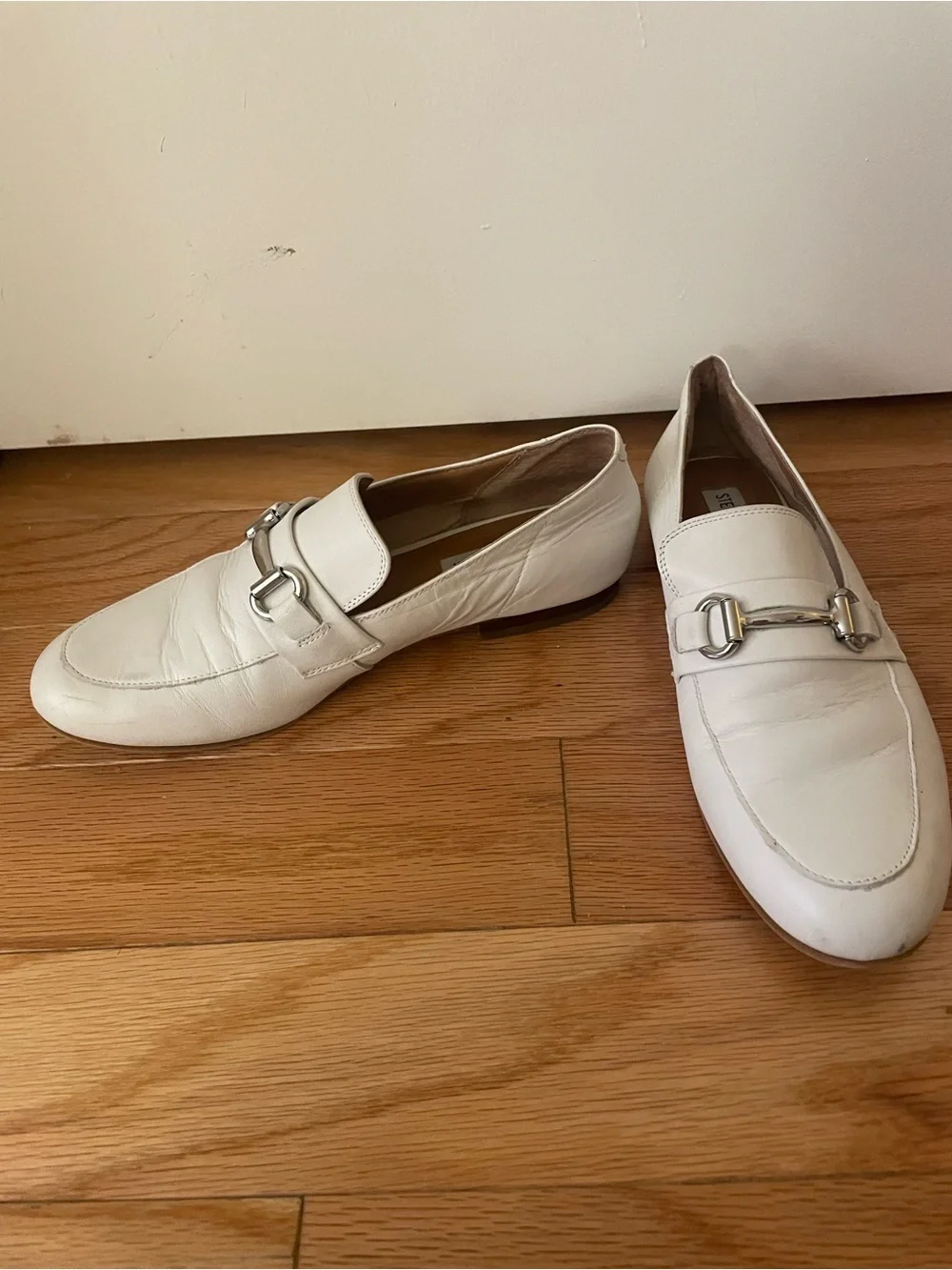 Used White Leather Women’s Horsebit Loafers
